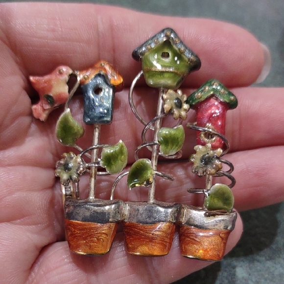 Vintage Gold Tone Birdhouse and Flower Brooch - Picture 6 of 6